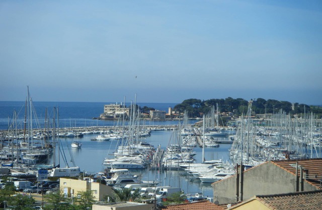 APPARTEMENT CLASSE 4* VUE MER
