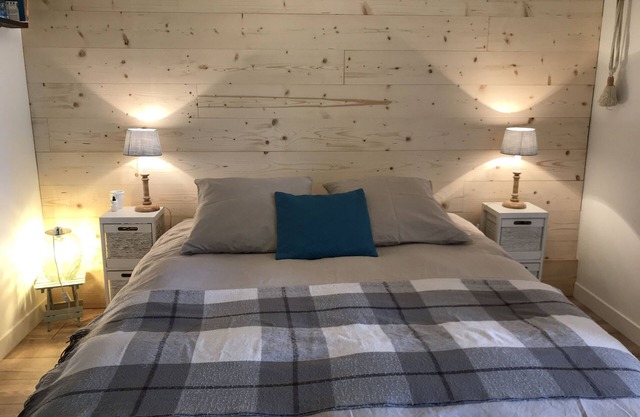 Appartement Cosy Avec Petit Jardin et Parking