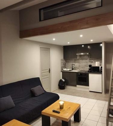 Appartement entièrement refait à neuf à 150 m de la plage
