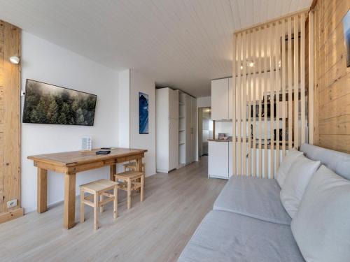 Appartement rénové à Tignes, quartier du Lavachet – 4 pers., balcon, casier à ski - FR-1-641-33