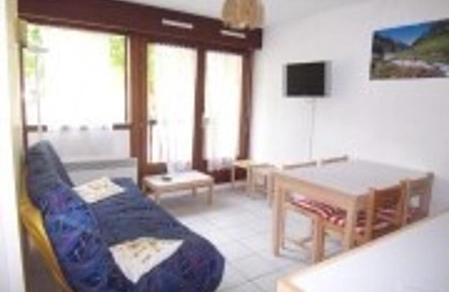 Appartement T2 à St Lary Soulan, 4 pers, rez-de-chaussée, cuisine équipée, parking, sauna/jacuzzi - FR-1-457-133