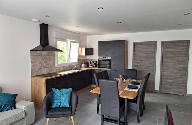 Appartement Tout Confort au Coeur de Sapois " Le Nid Douillet "