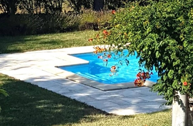 Appartment with pool near Vaison-la-Romaine and Nyons