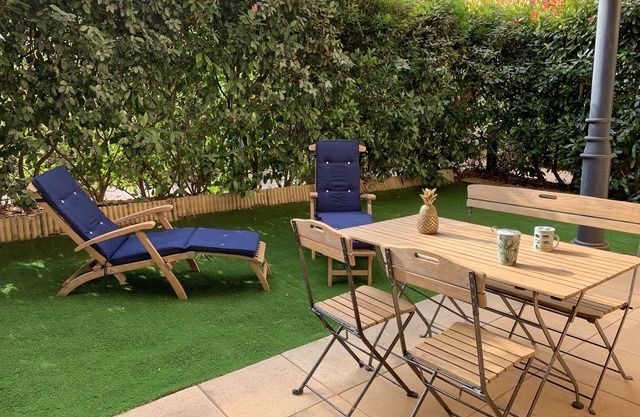 Appt 57 m2 4/5 pers in peace Garden level Secure swimming pool