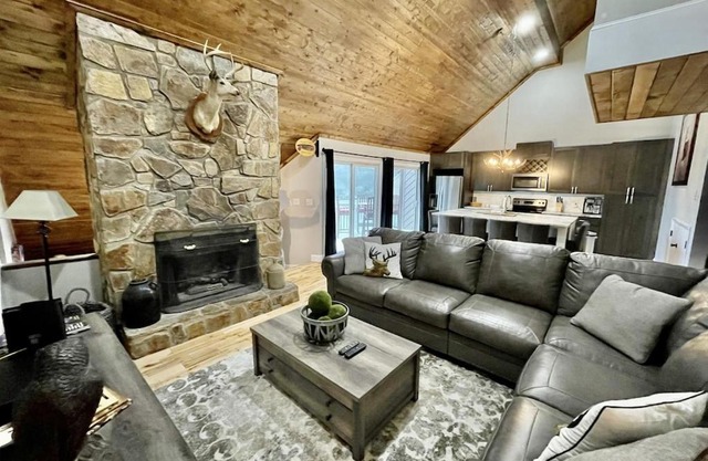 Apres’ Chalet