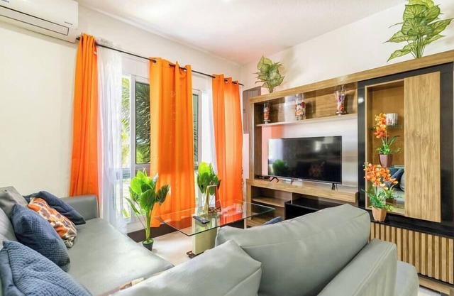 Apt - Gated Community-Sleeps 4-Balcony-Parking