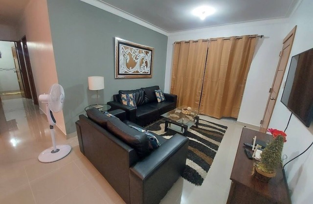 Apt in 2nd floor of closed residential at Aut. San Isidro