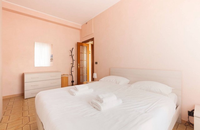 APT with balcony- M3 Maciachini