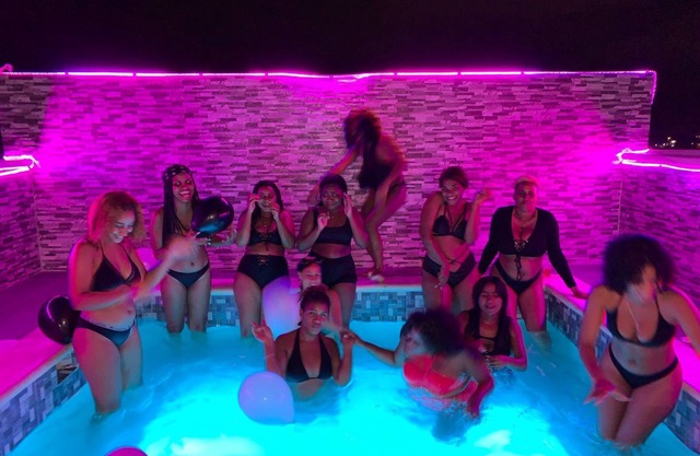 APTO DE 3 RECAMARAS CON JACUZZI Y TERRAZA