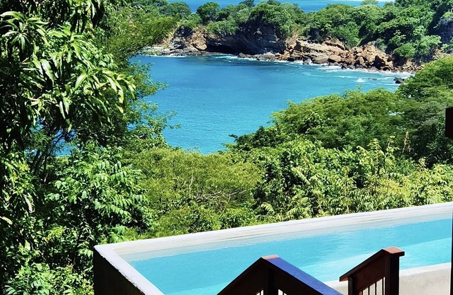 Aqua Oceanfront Hotel Resort