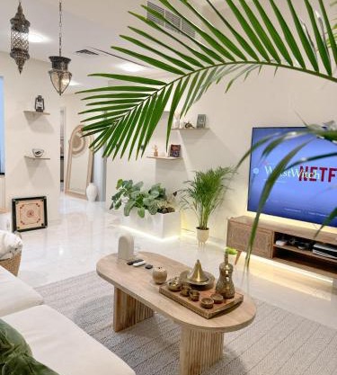 Arabian-Inspired 1BR - Polo Residence Near Burj