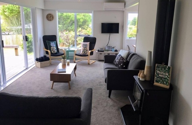 Aranui Lake House