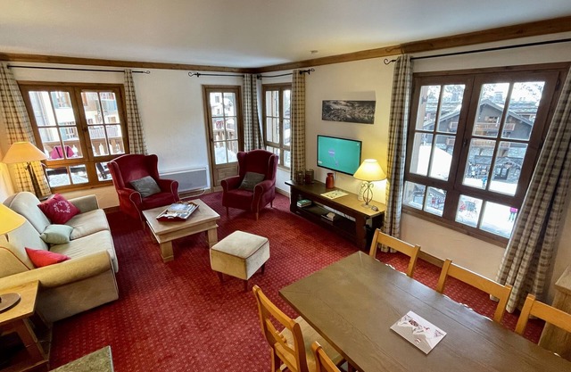 ARC 1950 - 2 bedroom apartment - 6 people - Res 5*, swimming pool, hammam, sauna, jacuzzi - Paradiski