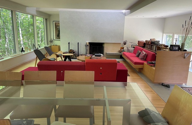 Architecturally designed Country House at the foot of Alpine Ski Club