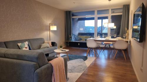 ARCHIPEL - Balkon - nahe Hamburg - BBQ Grill - Smart TV - 2,5 Bäder - Lounge