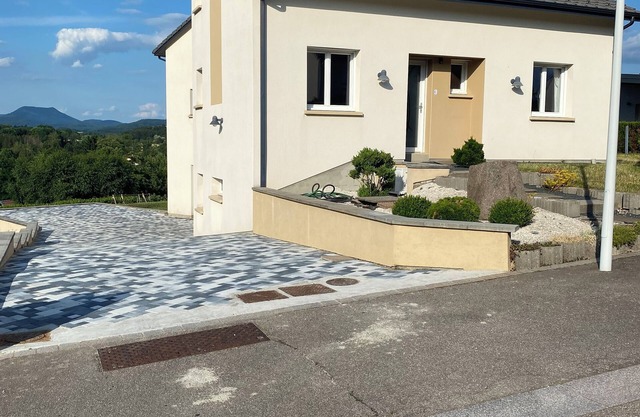 Architect-designed house with magnificent views.