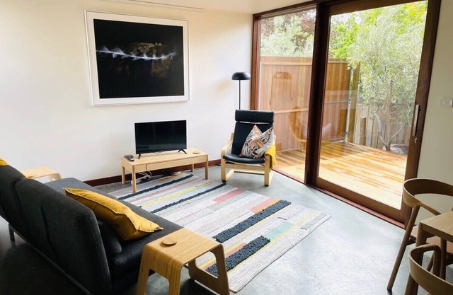 Architect-Designed Studio Retreat in Prime South Hobart