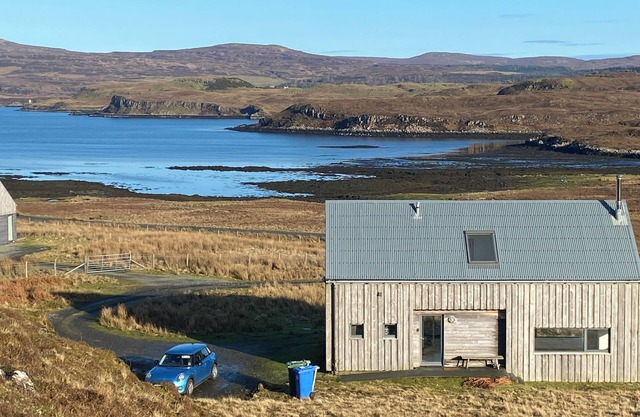 Architect designed eco house with stunning loch and Mountain Views