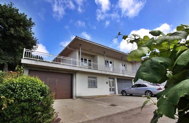 Ardana House - Carballo