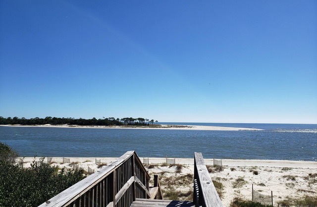 Are you ready to Walk The Plank? Gulf Front Indian Pass 3 bed/3 bath- SPECIALS!