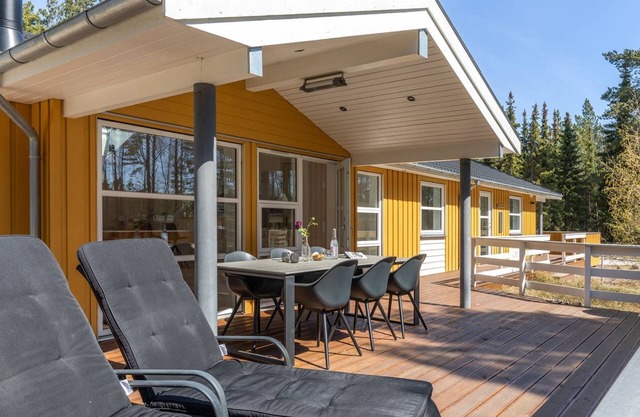 "Arndis" - 600m from the sea by Interhome