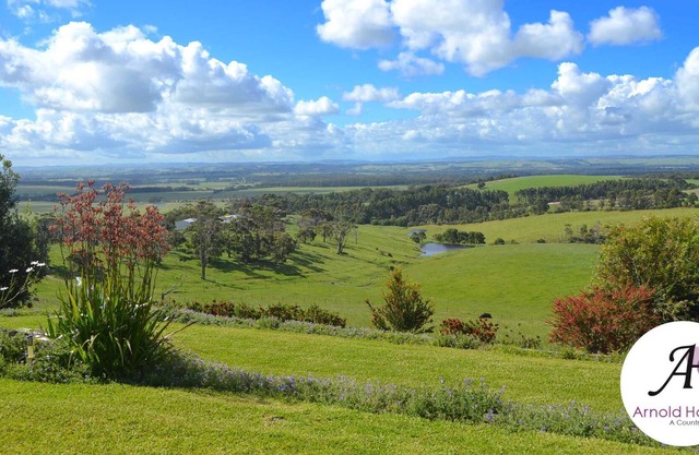 Arnold House - Beautiful Country Retreat - The Anastasia Suite.