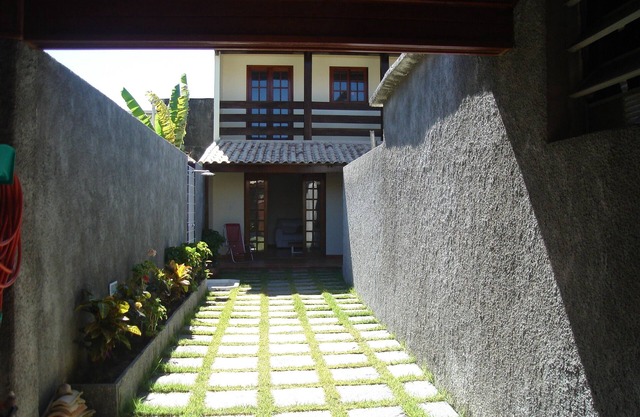 Arraial cozy house, in a paradise 3 minutes from the beach, with TV 60 ', SKY