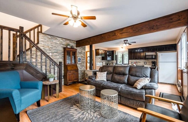Arrowhead * Sauna * BBQ * Fire Pit * Hot Tub
