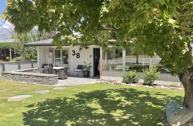 Arrowtown - Beautiful newly renovated 3 bedroom house