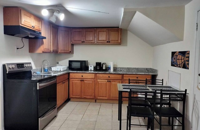 Art boutique 2-level apartment "Fish Eye" in Charlestown.