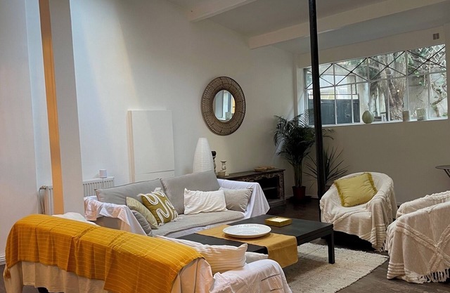 Artist's Home - Villa & Private Courtyard - 200m2
