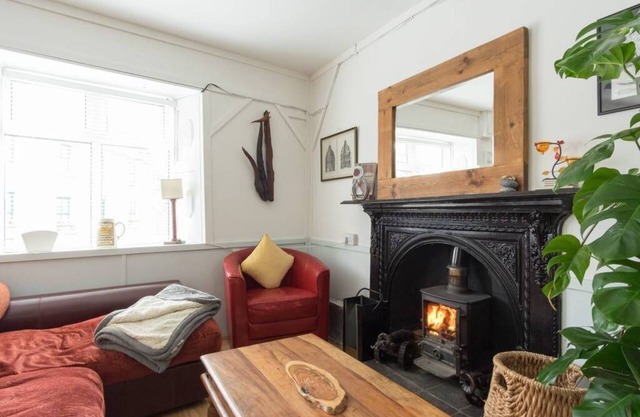 Artists Cove Perfect location in the Heart of Kinvara Explore and Unwind.
