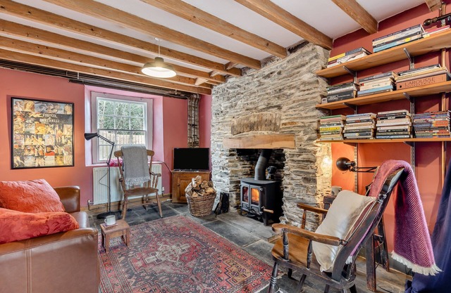 Artists Sanctuary - Two Bedroom House, Sleeps 3