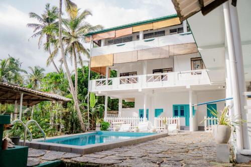 Asanka Surf House & Resturant