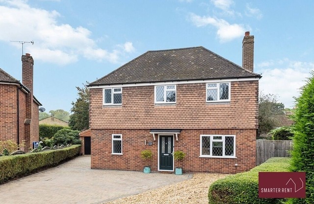 Ash - Garden, Parking, Pets Welcome