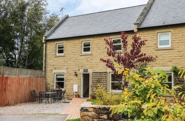 ASHOVER, pet friendly, with a garden in Two Dales