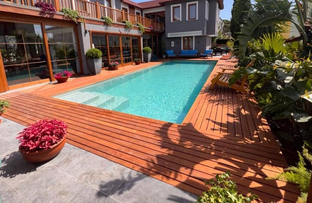 Astonishing Seafront Villa in Cesme