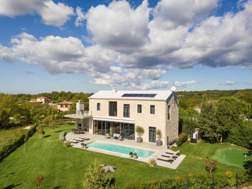 Astounding Istra Villa 4 Bedrooms Villa Mediterranean Influence Private Pool & Mini Golf Course