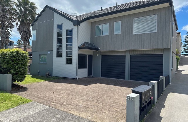 At The Bay - Mt Maunganui Holiday Home
