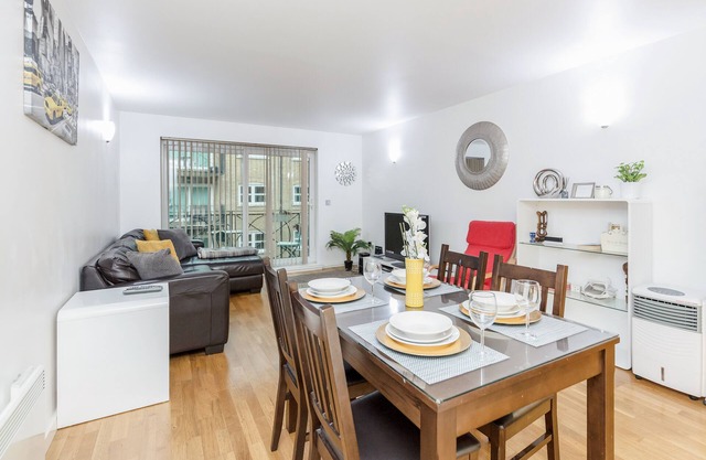 AT THE DOORSTEP OF LONDON EXCEL/02/CITY AIRPORT LOCATION SLEEPS UP TO 8