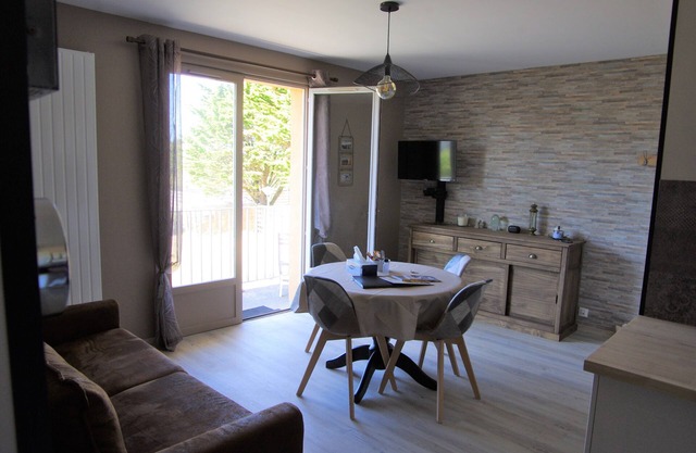 At the foot of the dunes, tastefully renovated apartment for 2 people