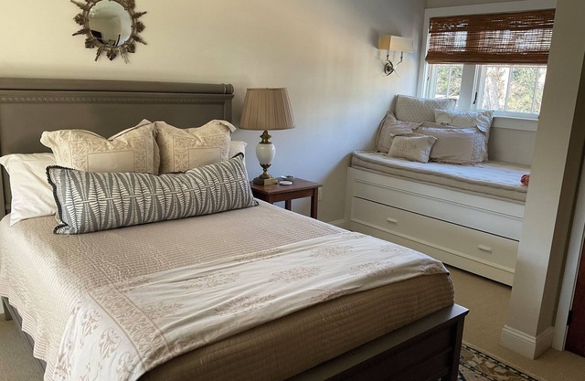 Athens Guesthouse—New Construction in Historic District
