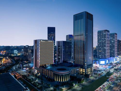Atour Hotel Guangzhou Panyu Nancun Wanbo Subway Station