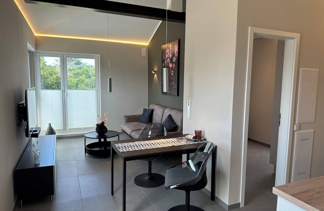 Attractive flat with underground connect. to Hamburg +20 min. to the Baltic Sea