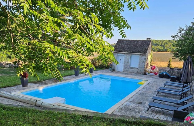 AU CALME DU GATINAIS - heated swimming pool, table tennis, pétanque and nature - 8 pers