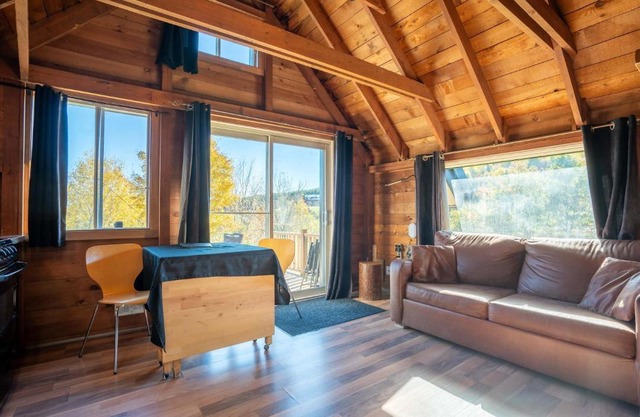 Au Chic Chalet des Chutes Chic Rustique