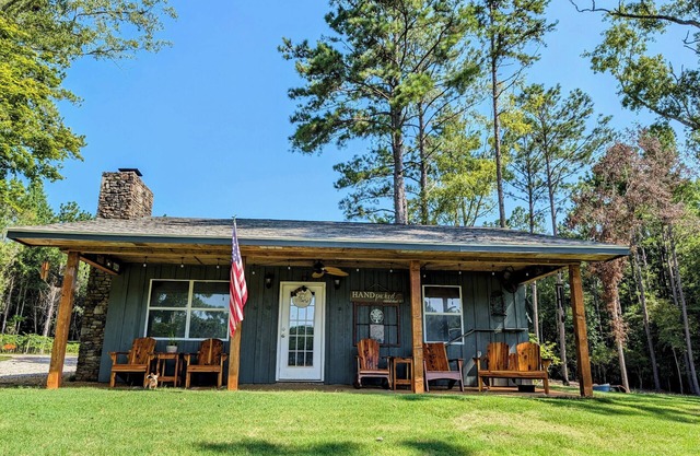 Auburn University Private Waterfront Getaway w/WiFi