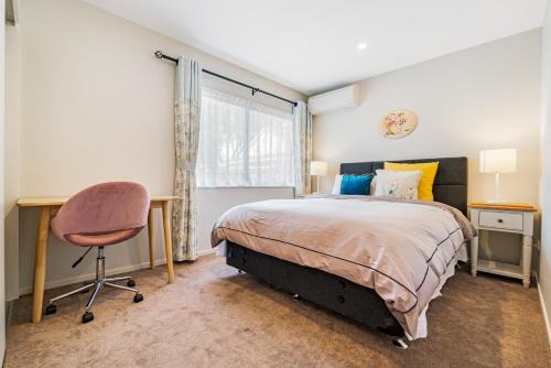 Auckland Golden Phoenix Holiday Homes