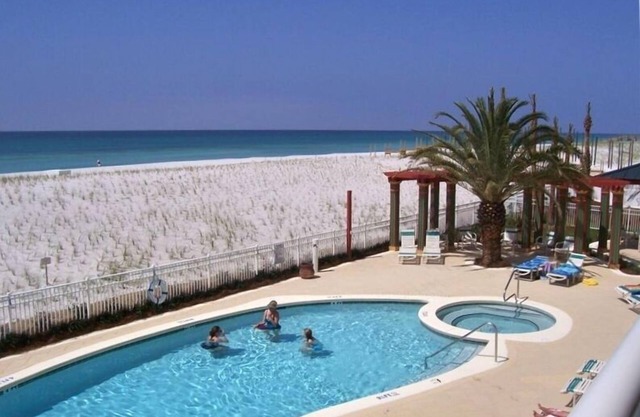 August is wide open! Rates Reduced! Labor Day Open! 16th Floor Beauty!