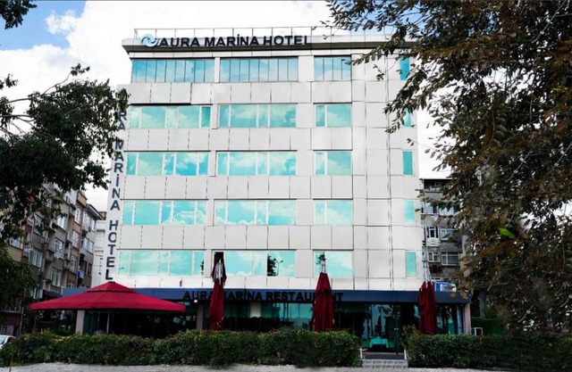 AURA MARINA HOTEL